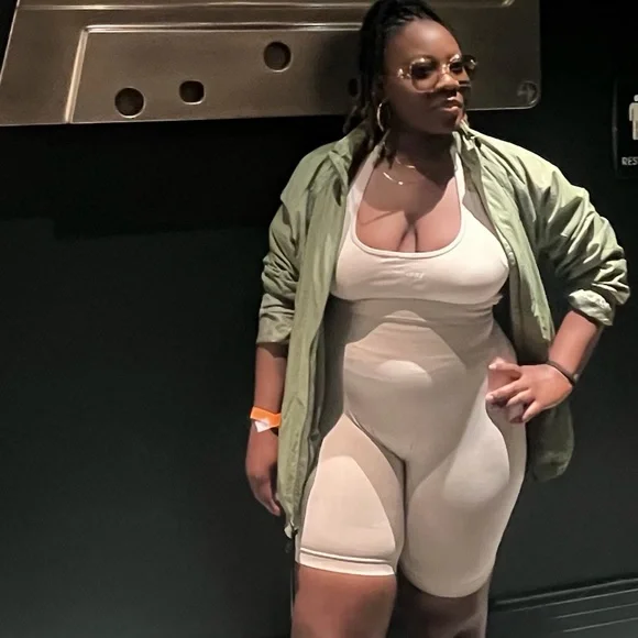 Jordan Unisex Tracksuit - Picture 4 of 4